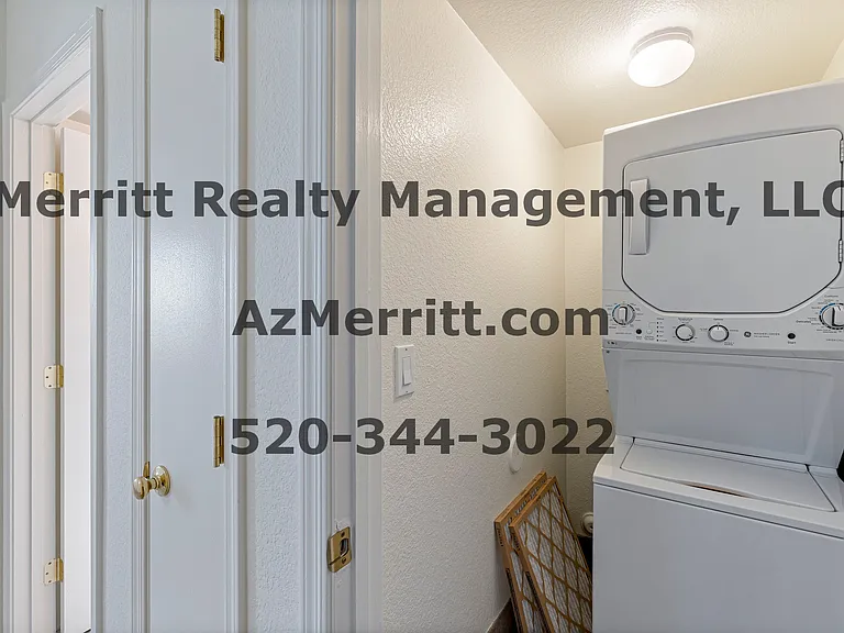 801 E Waverly St #B — Photo 17