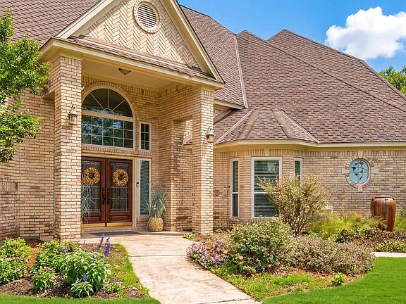 5th image of 237 S Berryline Cir