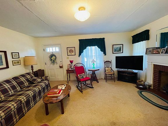 3rd image of 2826 Frankie St