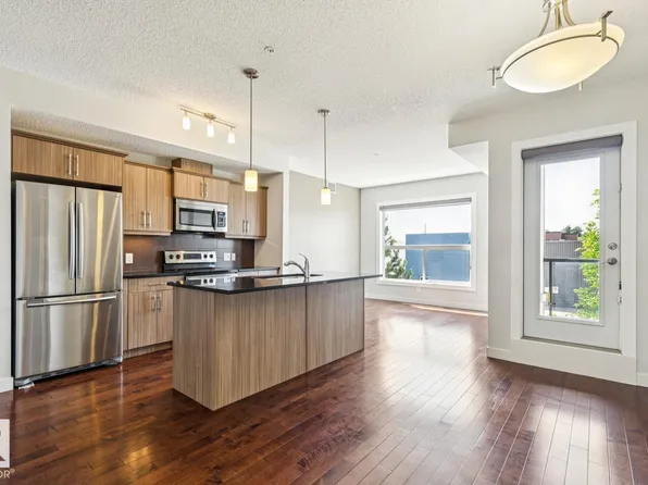 10523 123rd St NW #217, Edmonton, AB T5N 1N9