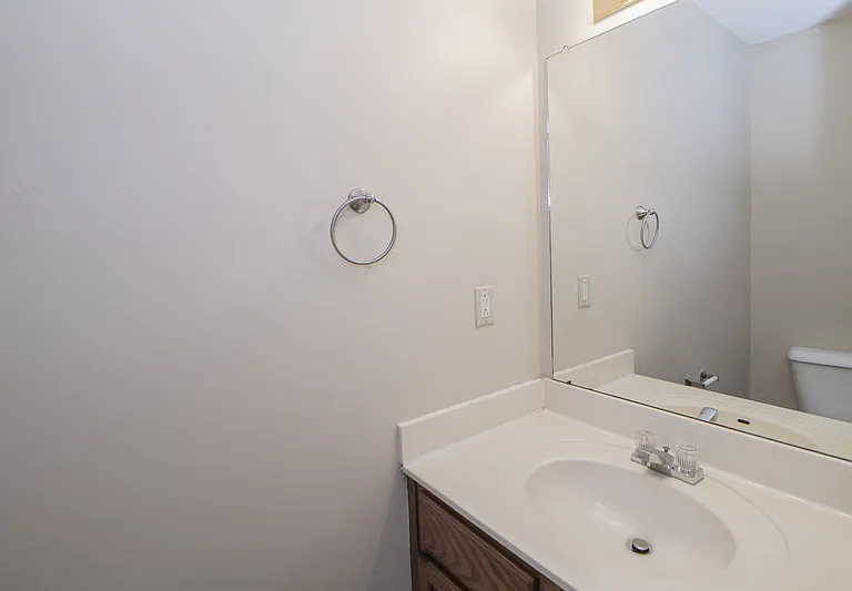 117-4 Hickory Trce — Photo 20