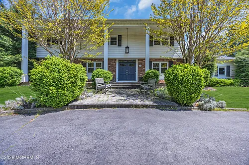 25 Surrey Ln Photo 1