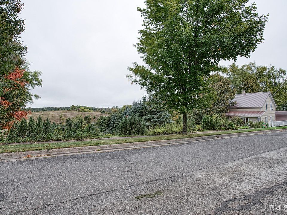 708 Harrison Ave, Crystal Falls, MI 49920 Zillow