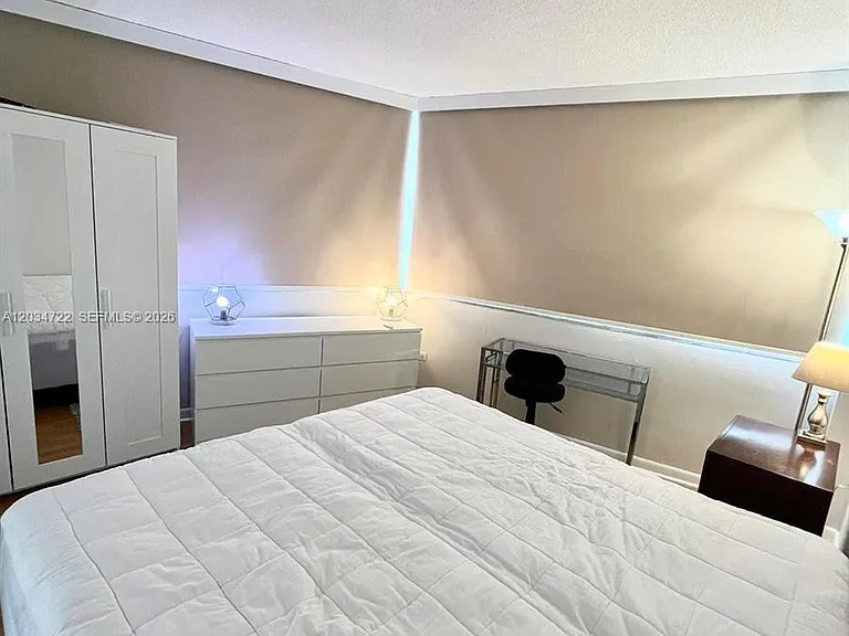 905 Brickell Bay Dr #1422 — Photo 27