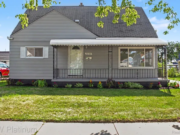 25160 Cole St, Roseville, MI 48066
