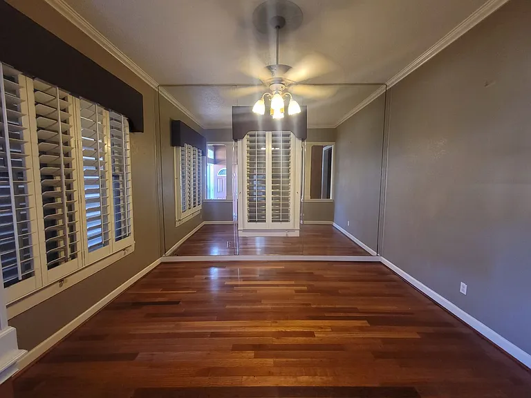 3321 Avenue M — Photo 5