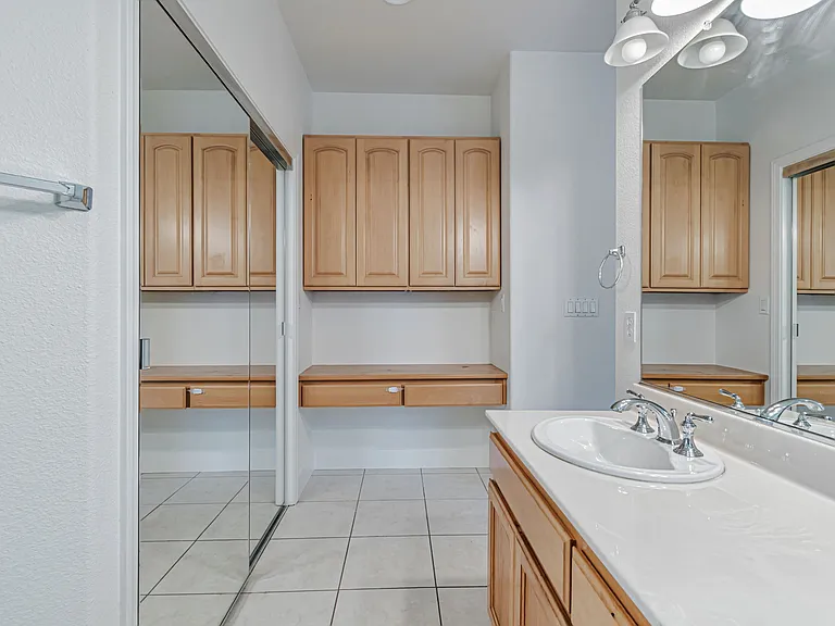 118 Copper Beech Gln — Photo 34
