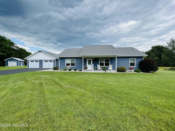 228 Blackman Corners Rd, Mooers Forks, NY 12959