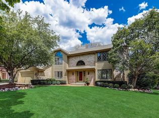 5664 Garland Ln, Greendale, WI 53129