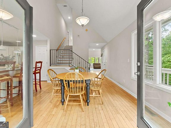 4th image of 510 High Shoals Dr