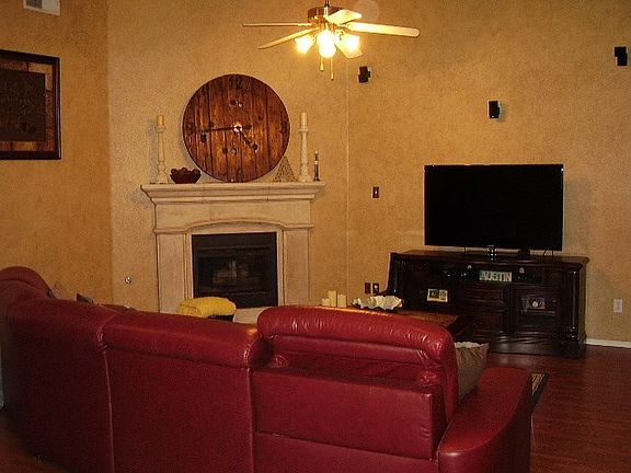 4th image of 1117 Blackburn Dr