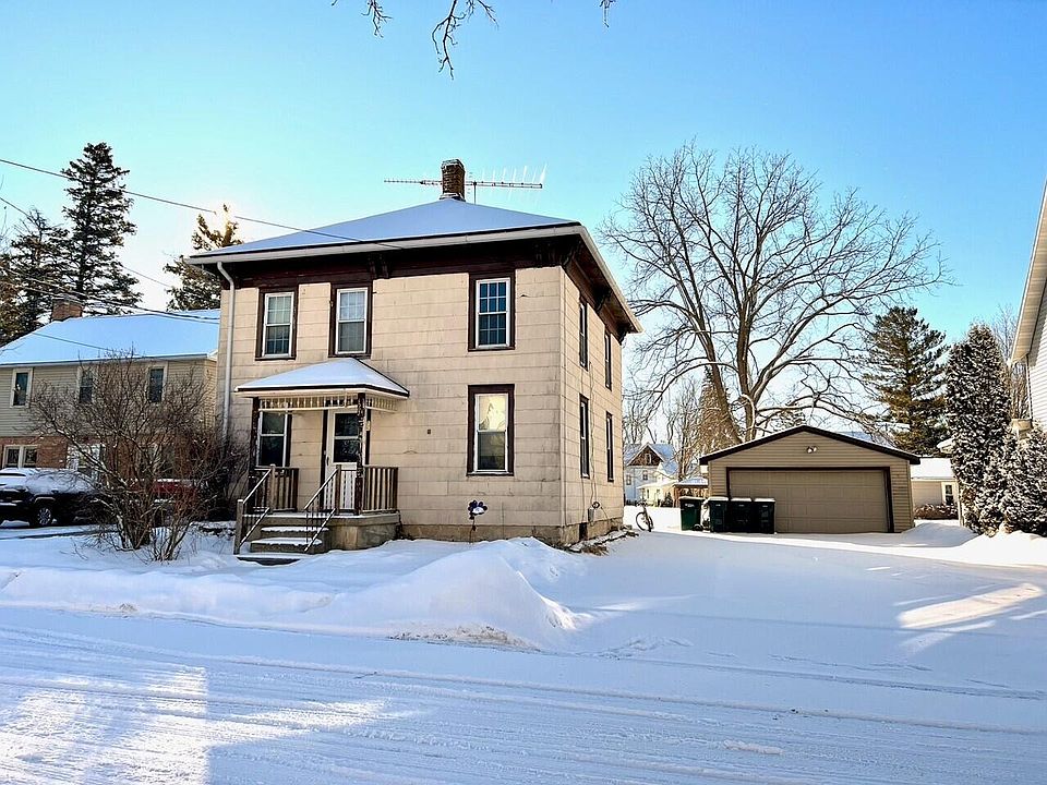 1st image of 121 Cherry St