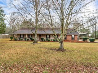 863 Leeville Rd, Petal, MS 39465
