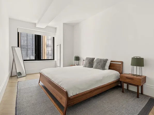 101 Wall St #11C, New York, NY 10005