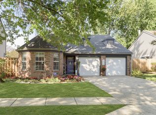 9739 River Oak Ln E, Fishers, IN