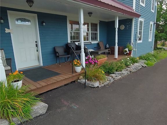 3rd image of 8022 W Leyden Rd