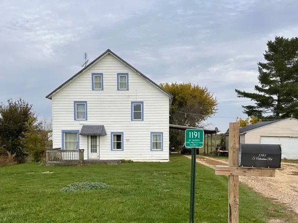 1191 S Columbian Rd, Mount Morris, IL 61054