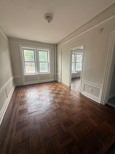 323 Park Ave Photo 1