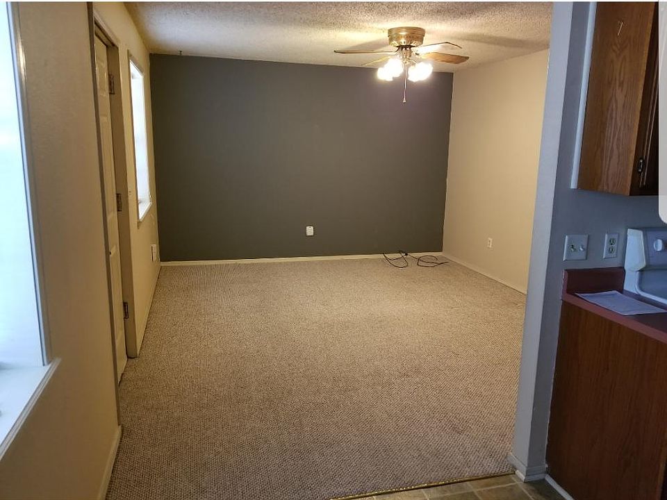 2nd image of 1000 S 17th St APT 3