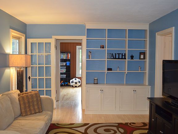 4th image of this home