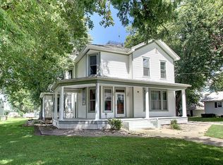 121 E High St, Mendon, IL 62351