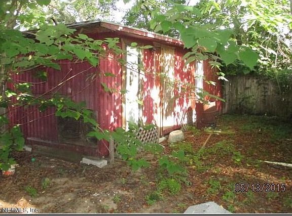 5th image of 8423 Hare Ave