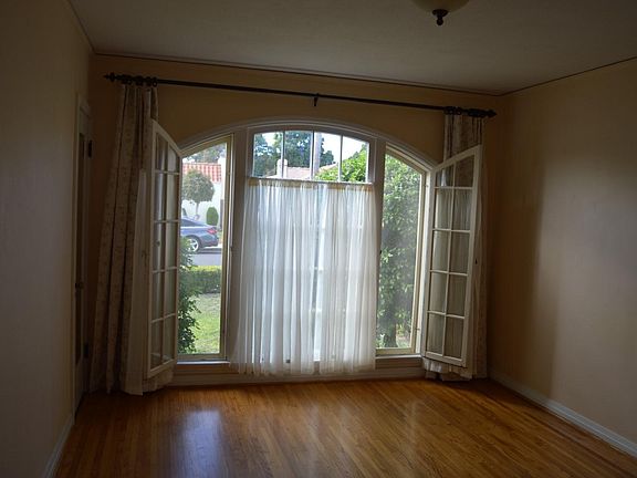 5th image of 190 Dalton St