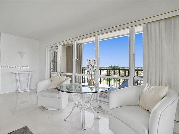 4th image of 1800 Ocean Blvd APT 512