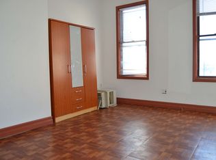 32 Melrose St APT 3R, Brooklyn, NY 11206