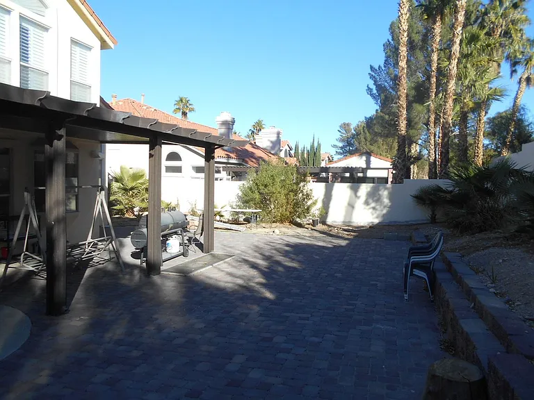 8317 Opal Cove Dr — Photo 19