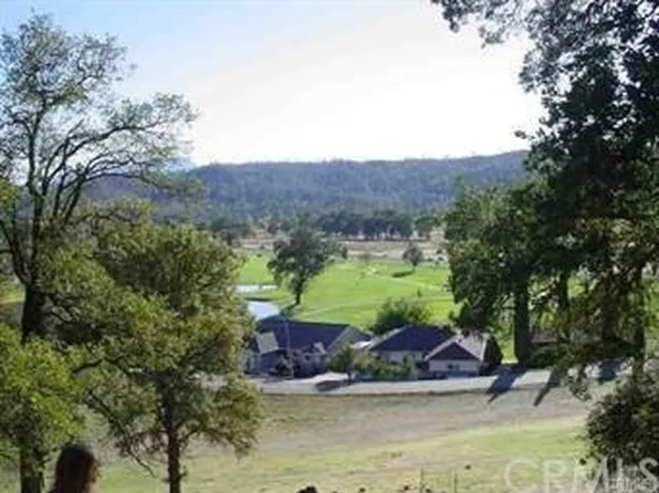 17242 Knollview Dr, Hidden Valley Lake, CA 95467