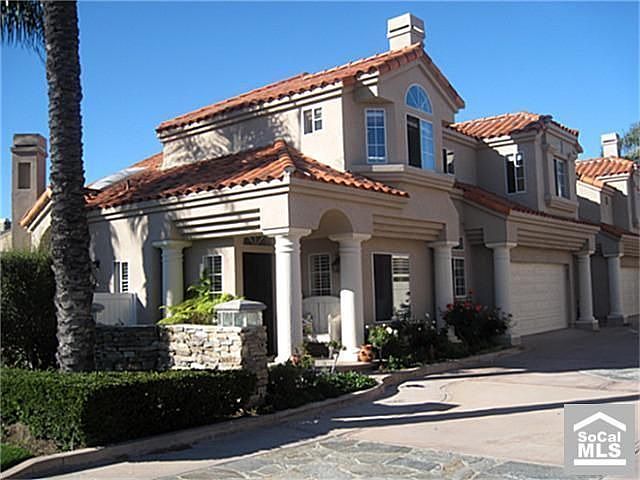 1st image of 2281 La Playa Dr S