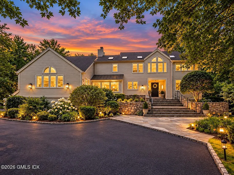 2 Choctaw Ln