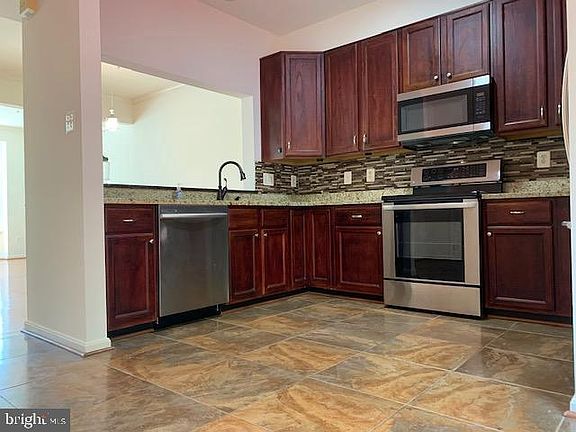 3rd image of 6371 Gray Sea Way