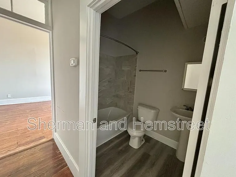 1030D E Broad St #1030D BROAD ST — Photo 7