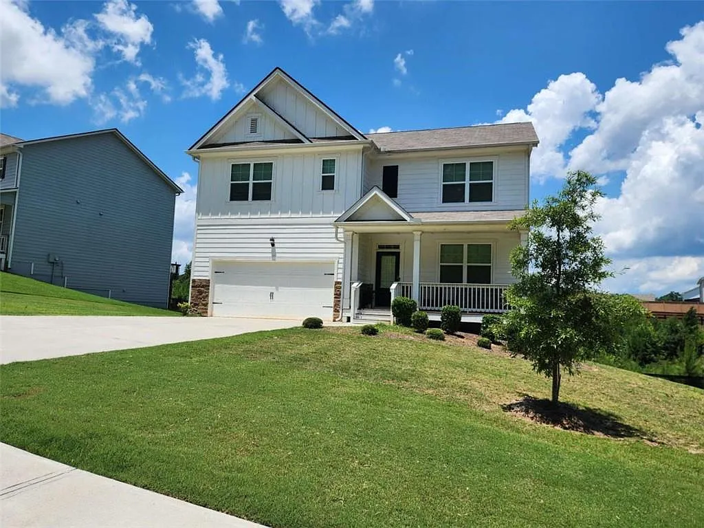 5 bed, 3.0 bath, $3,000 — Photo 3