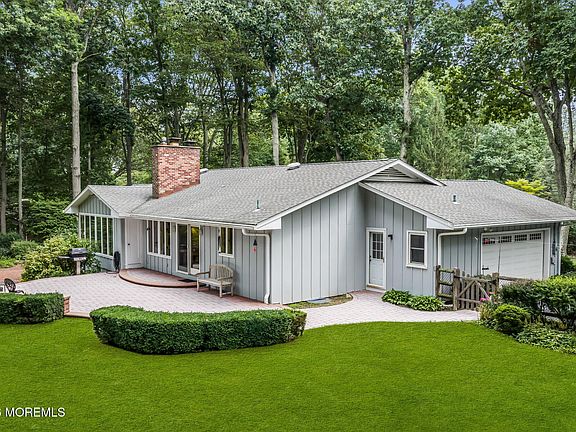 5th image of 10 Woodland Drive