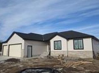 4028 32nd St, Columbus, NE 68601