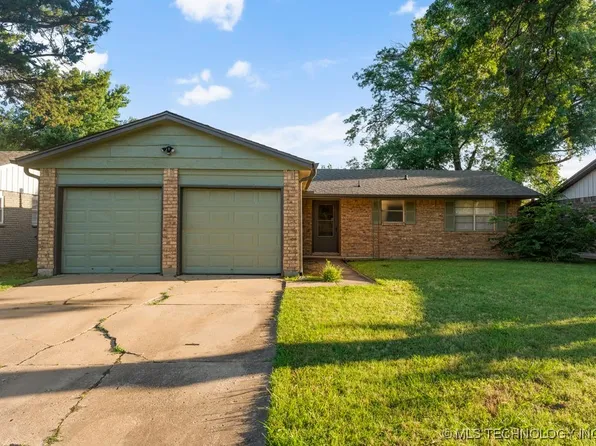 10807 E 33rd Pl, Tulsa, OK 74146