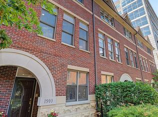 1910 S Prairie Ave, Chicago, IL 60616