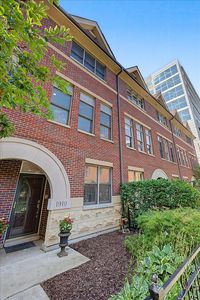 1910 S Prairie Ave, Chicago, IL, 60616