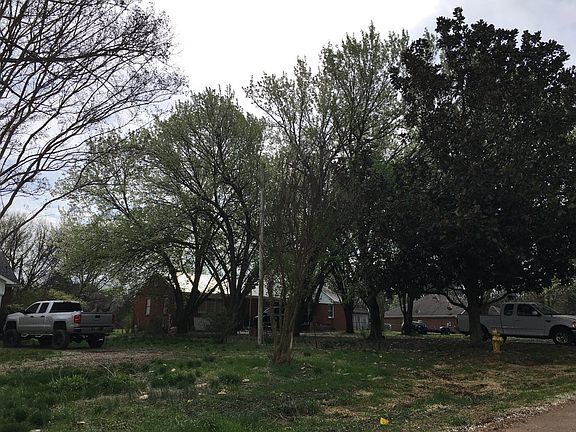 3rd image of 269 W Highlander Rd