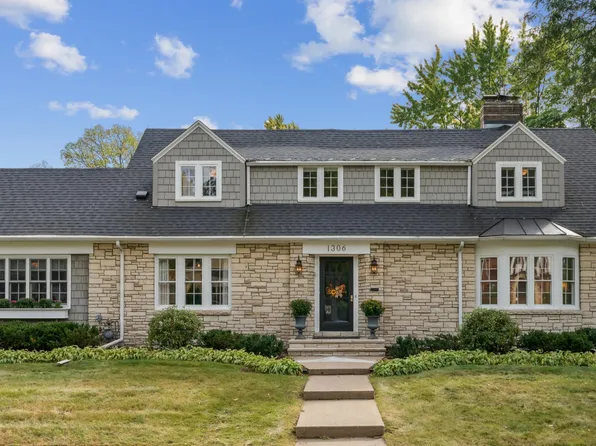 1306 Bohland Pl, Saint Paul, MN 55116