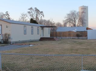 37 Goldendale Ave, Toppenish, WA 98948