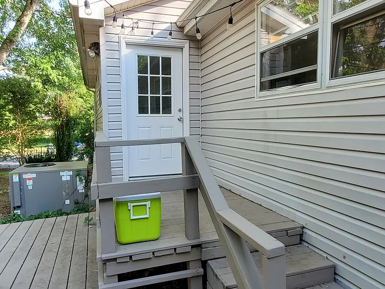 1709 Oak Hill Dr — Photo 3