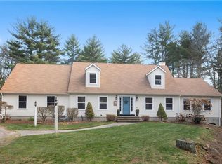 48 Spruce Valley Dr, Scituate, RI 02857