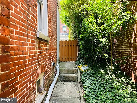 5th image of 515 S Broom St