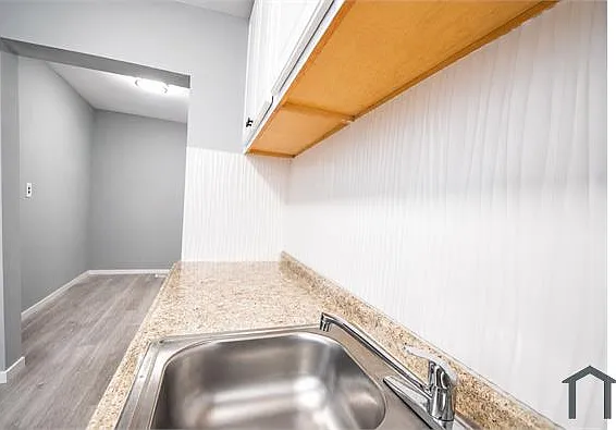 2340 Clements St #1 — Photo 8
