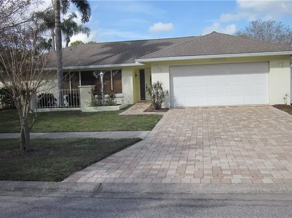 3905 Basswood Dr, Sarasota, FL 34232
