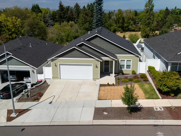 656 Nobility Dr, Medford, OR 97501